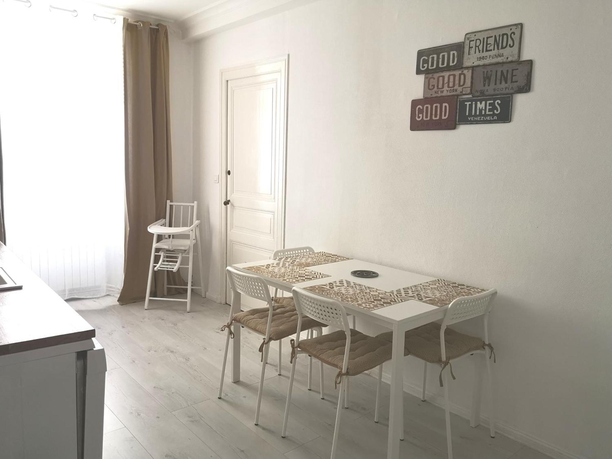 생트 La Demeure Des Artistes - Quartier Historique 빌라 외부 사진