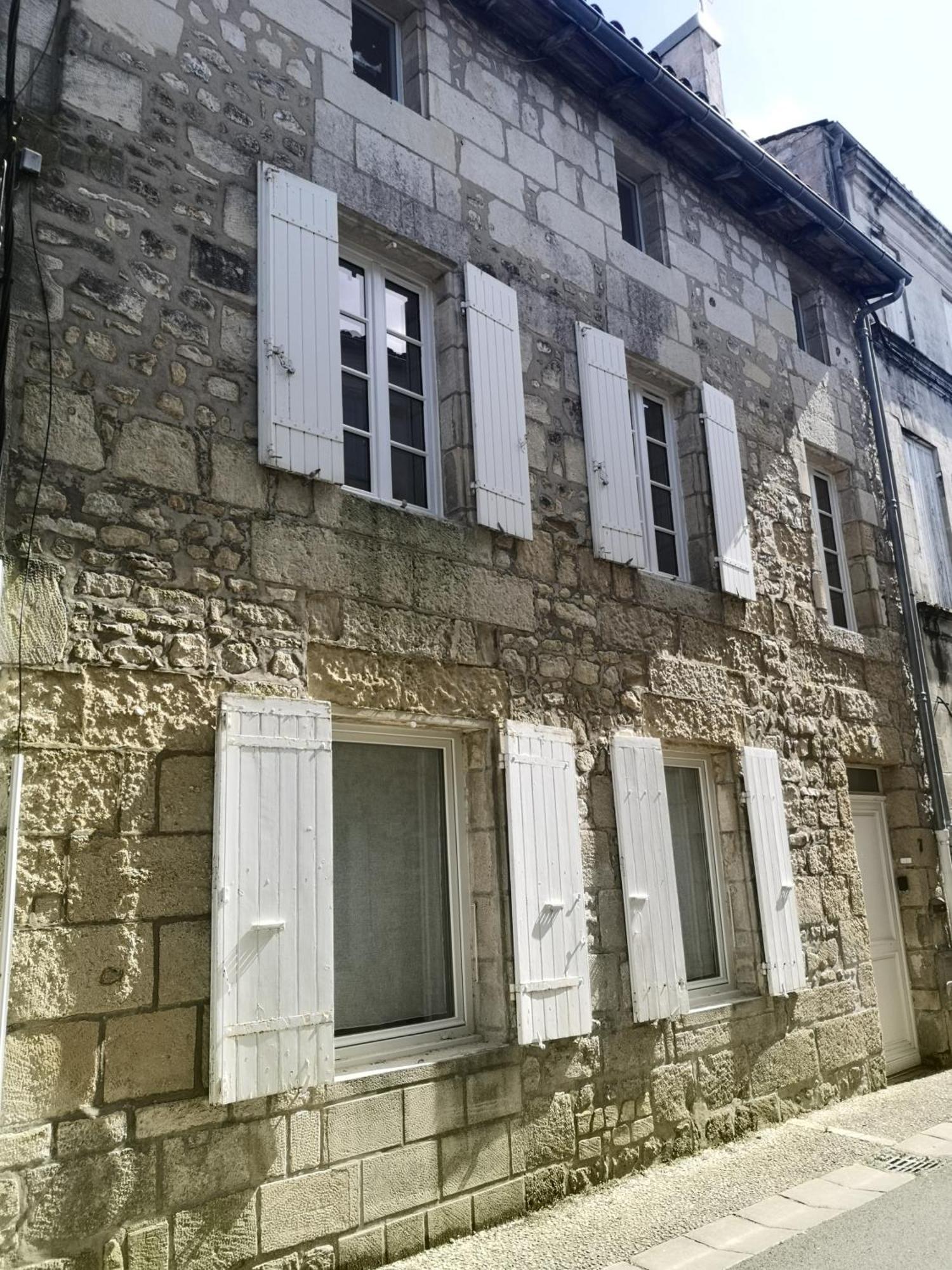 생트 La Demeure Des Artistes - Quartier Historique 빌라 외부 사진